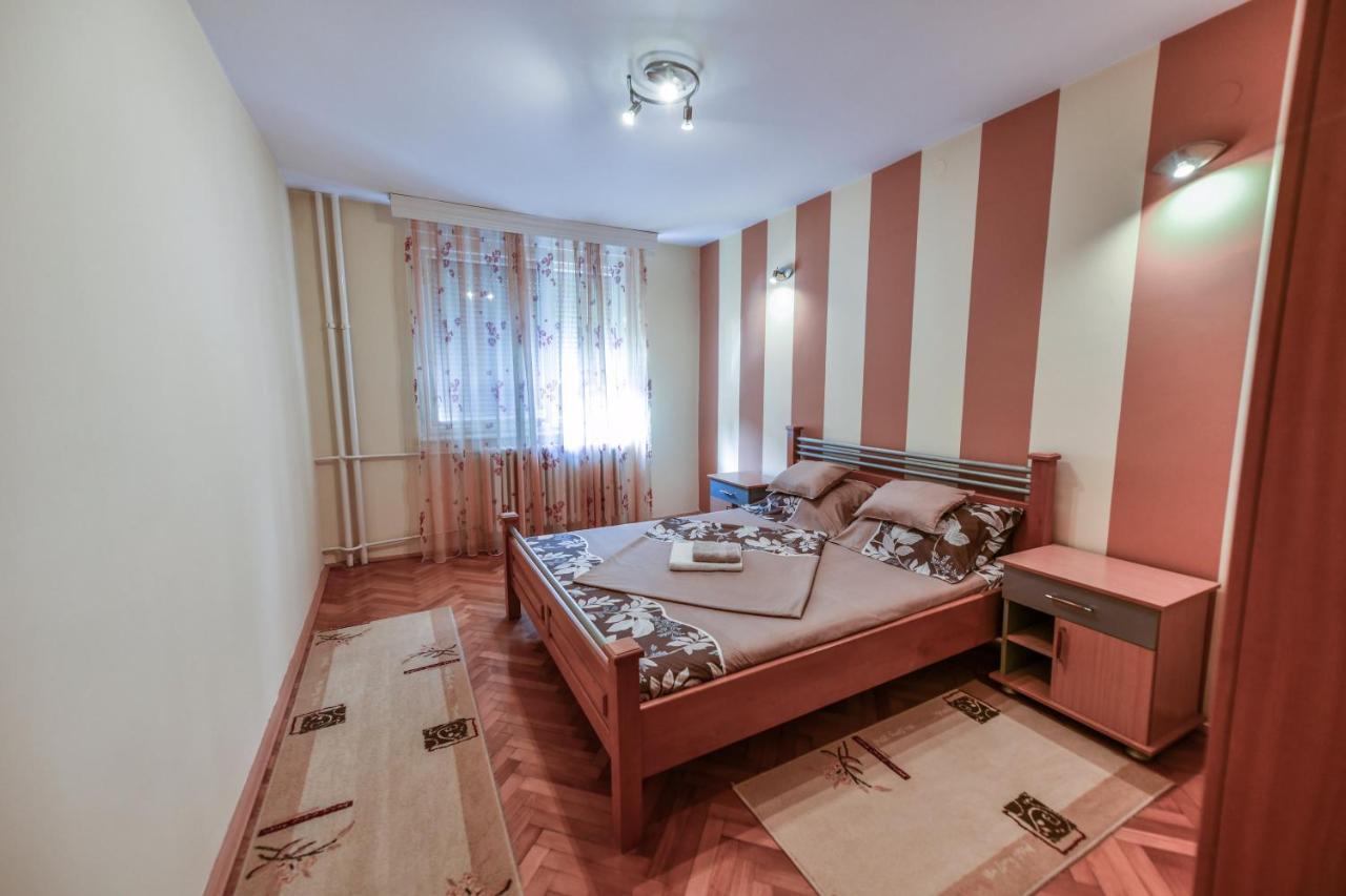 Lux Apartman Cvetkovic クラリエボ エクステリア 写真