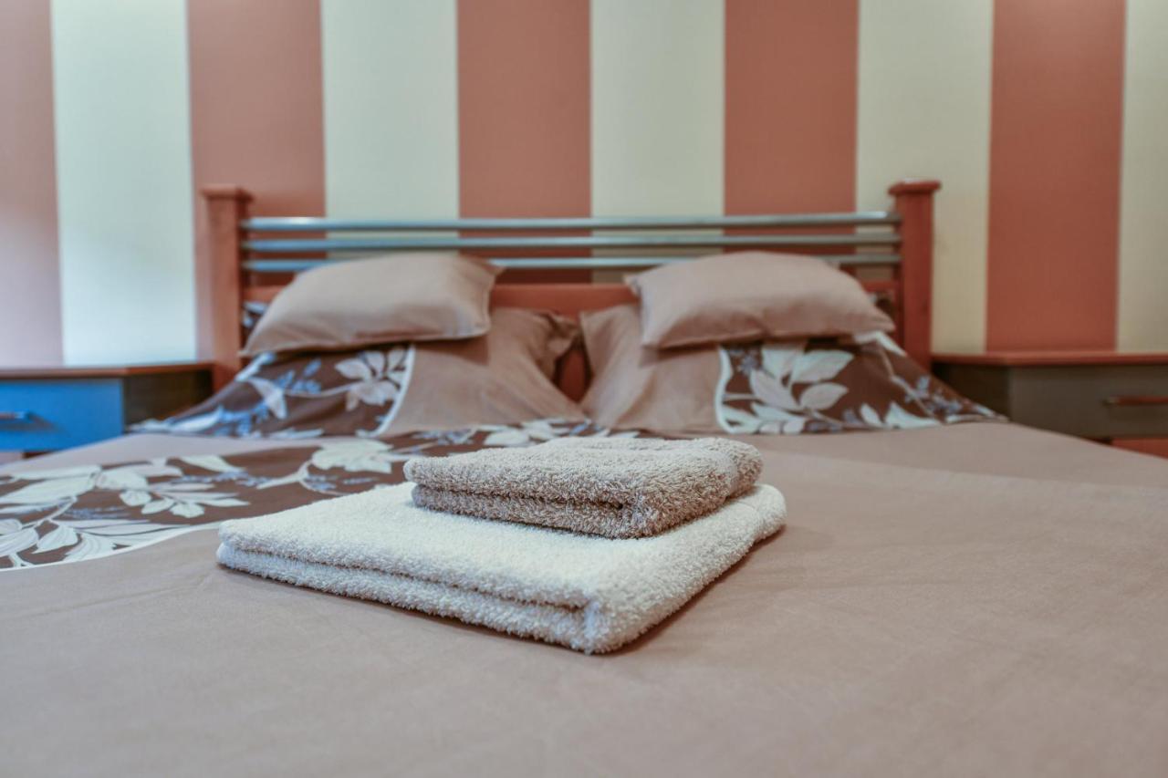 Lux Apartman Cvetkovic クラリエボ エクステリア 写真