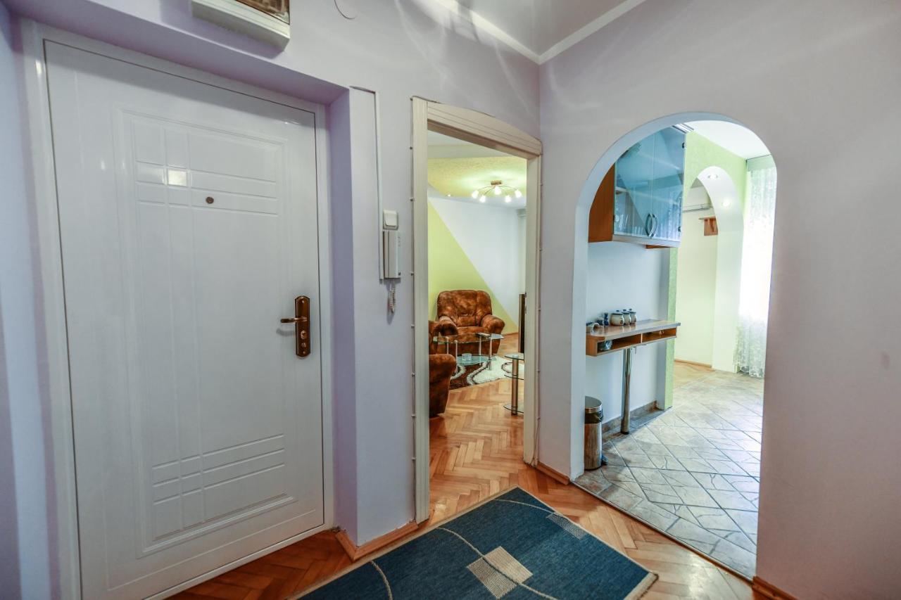 Lux Apartman Cvetkovic クラリエボ エクステリア 写真