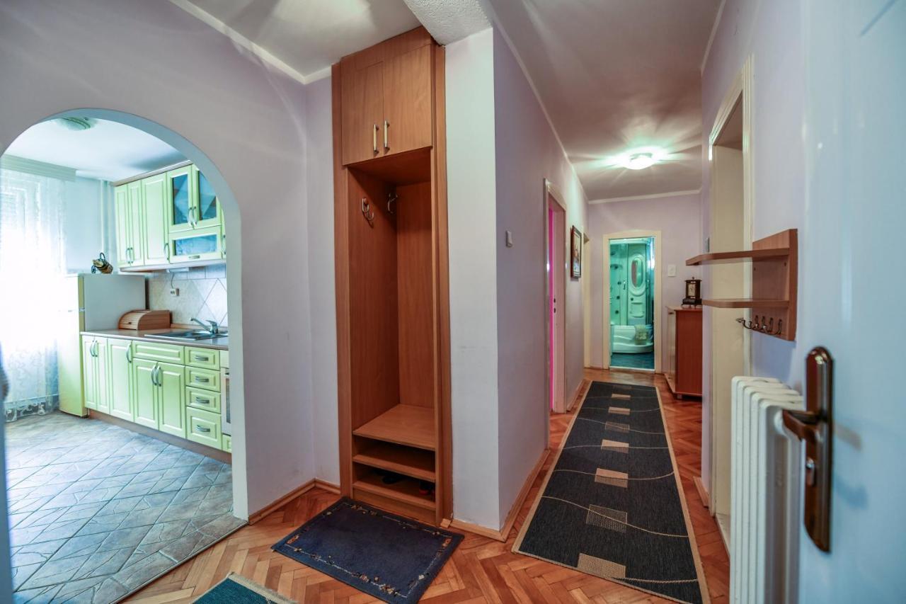 Lux Apartman Cvetkovic クラリエボ エクステリア 写真