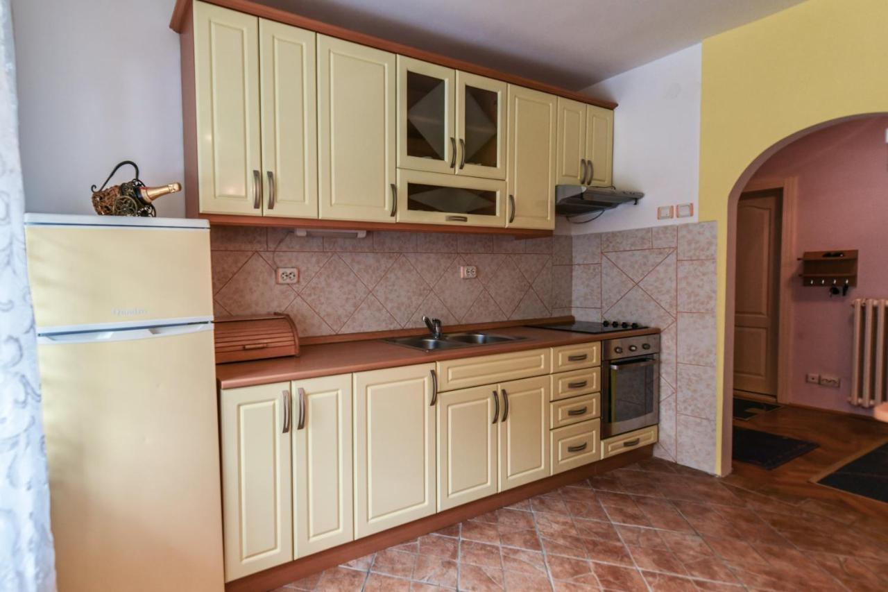 Lux Apartman Cvetkovic クラリエボ エクステリア 写真