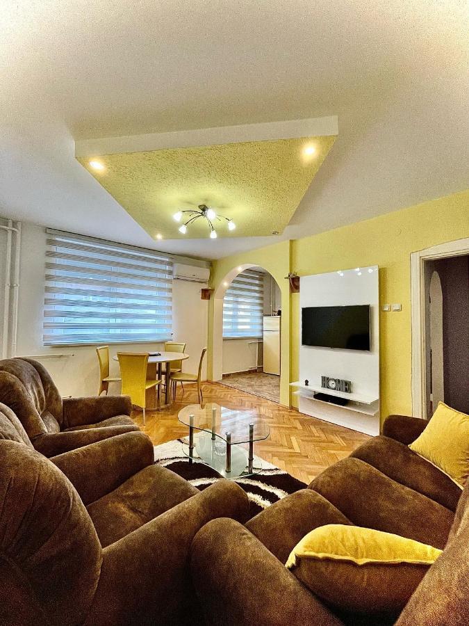 Lux Apartman Cvetkovic クラリエボ エクステリア 写真